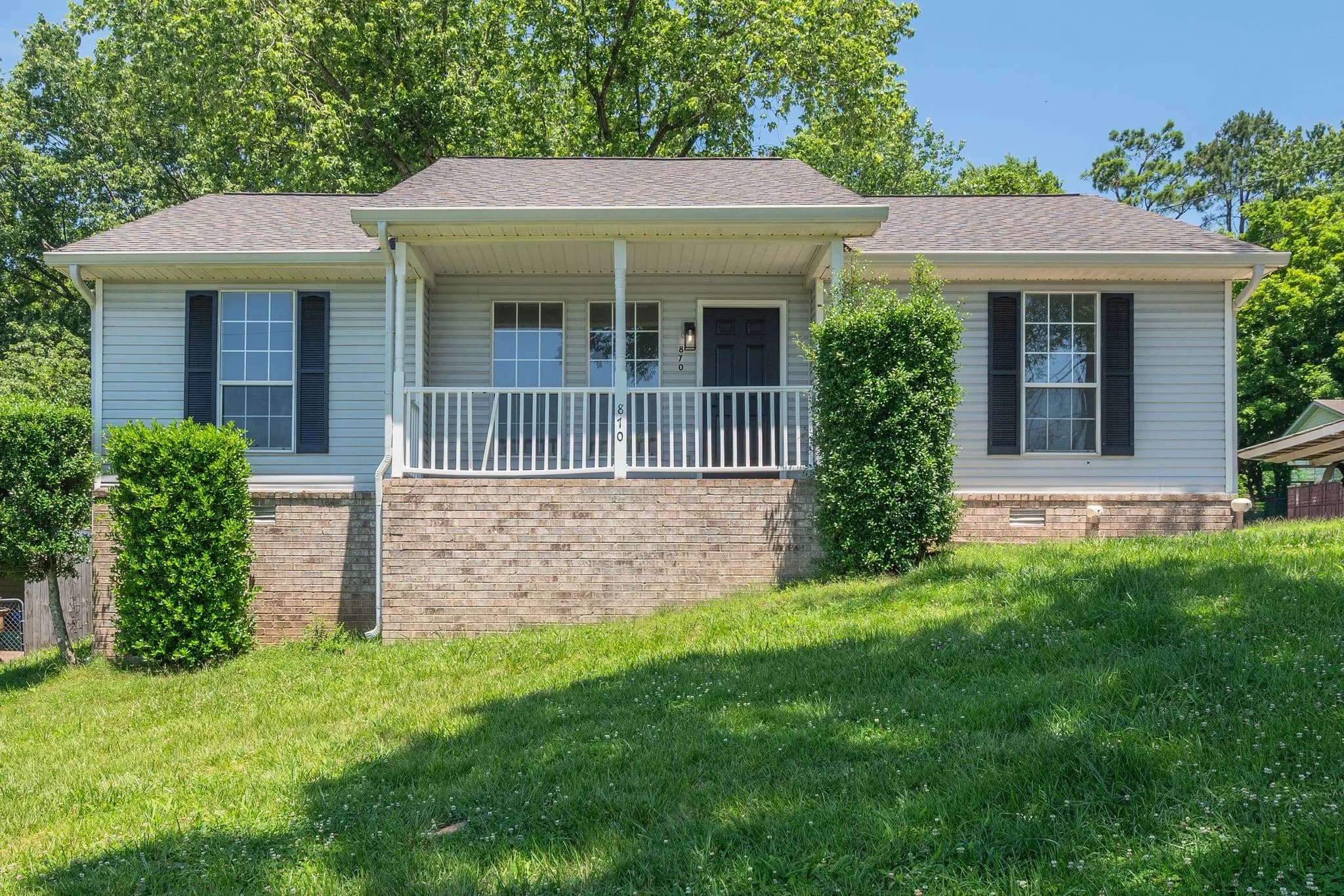 870 Reeves Rd